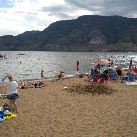 Holiday House Motel Penticton Ngoại thất bức ảnh