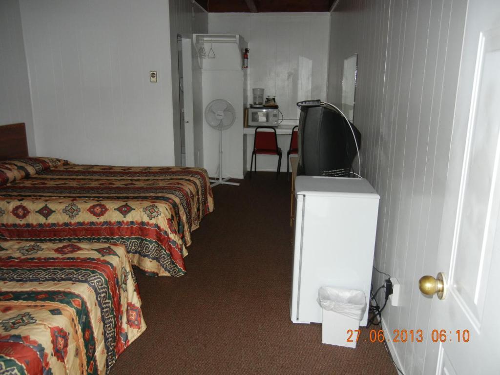 Holiday House Motel Penticton Phòng bức ảnh